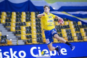 Sigvaldi Björn frá keppni vegna höfuðhöggs