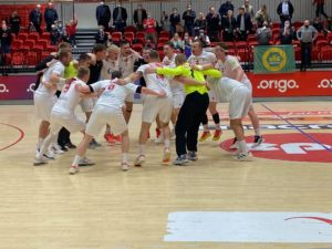 Valsmenn eru á leiðinni til strandbæjarins Porec
