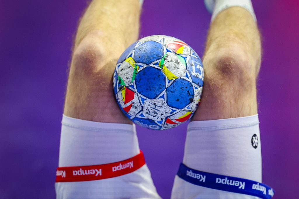 Bolti - sjálfstæð mynd