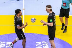 Dagskráin: Leikir í Skógarseli og Kórnum