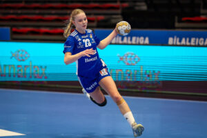 Dana Björg í úrvalsliði marsmánaðar í Noregi